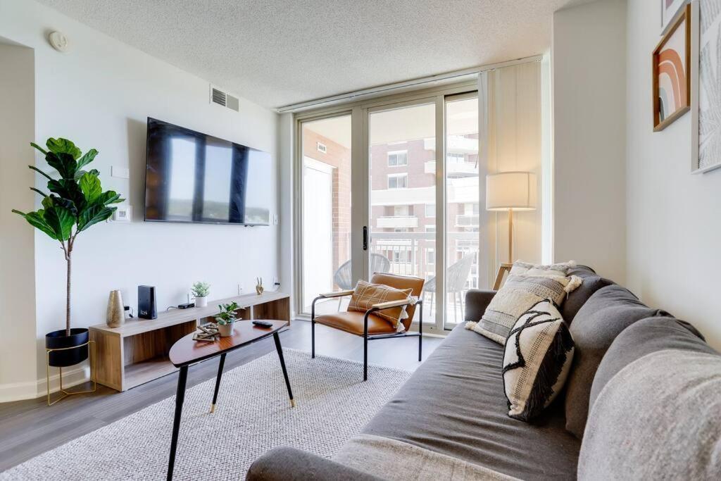 Bright Apartment Walk To Ballston Metro Arlington Exterior photo