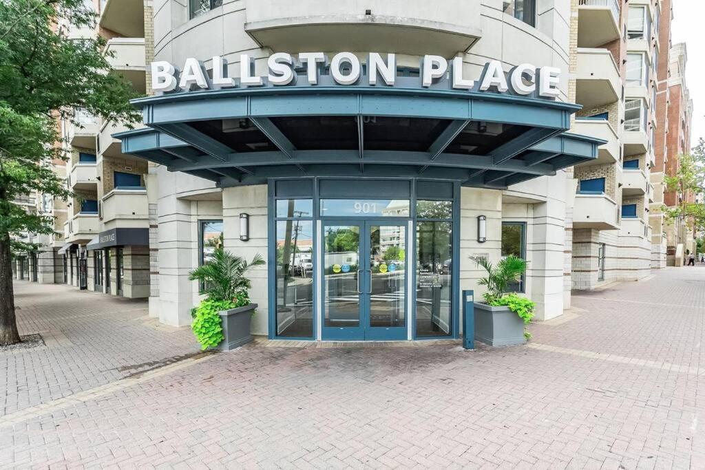 Bright Apartment Walk To Ballston Metro Arlington Exterior photo